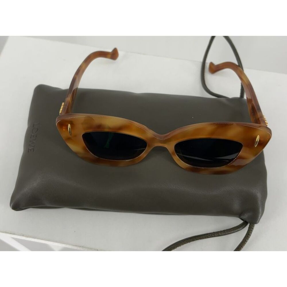 Loewe Cat Eye Sunglasses in Brown